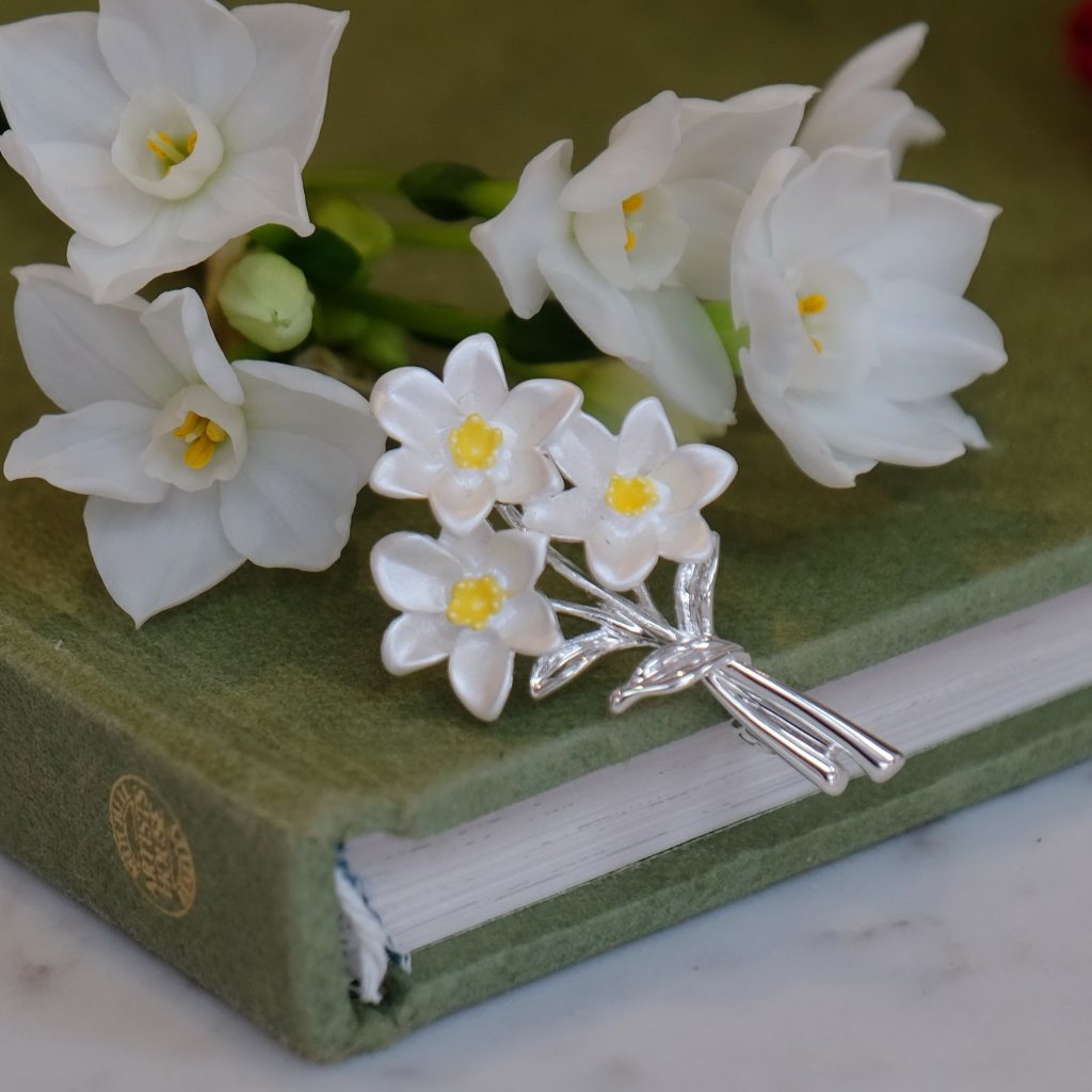 daffodil-march-birth-flower-alexxander-thurlow-flower-jewellery