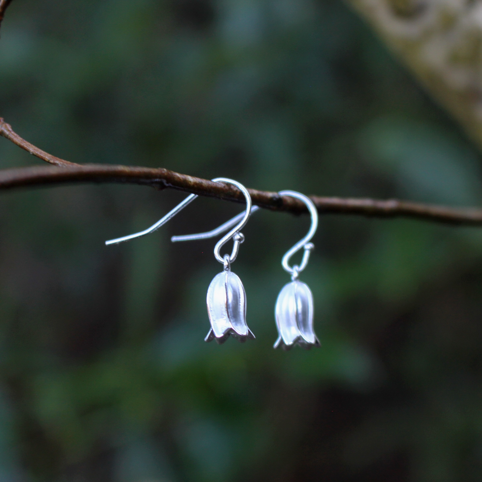 bluebell-silver-flower-single-drop-earring-ath1036