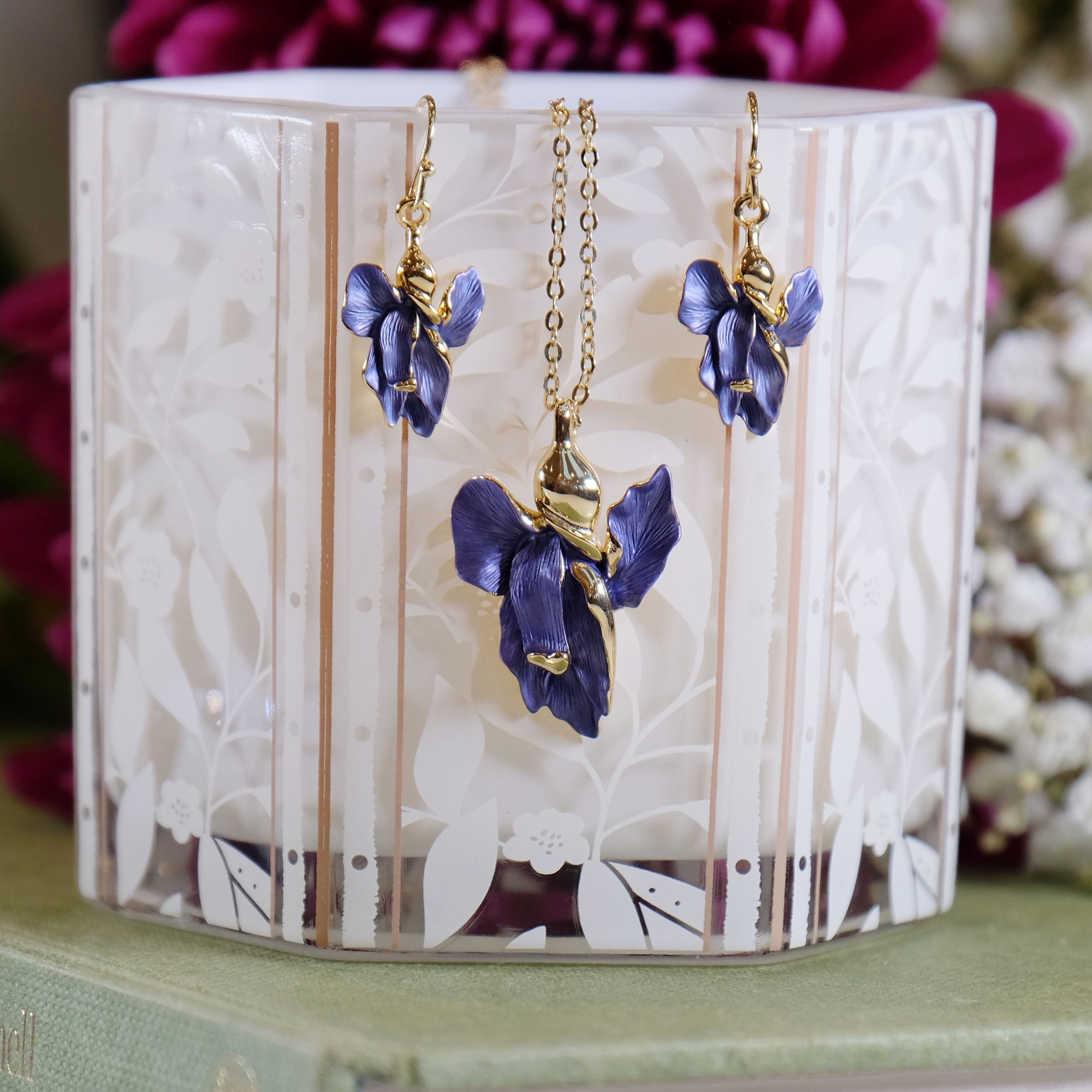 iris-february-birth-flower-alexxander-thurlow-flower-jewellery