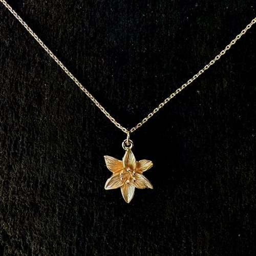 lily-gold-flower-necklace-ath1025