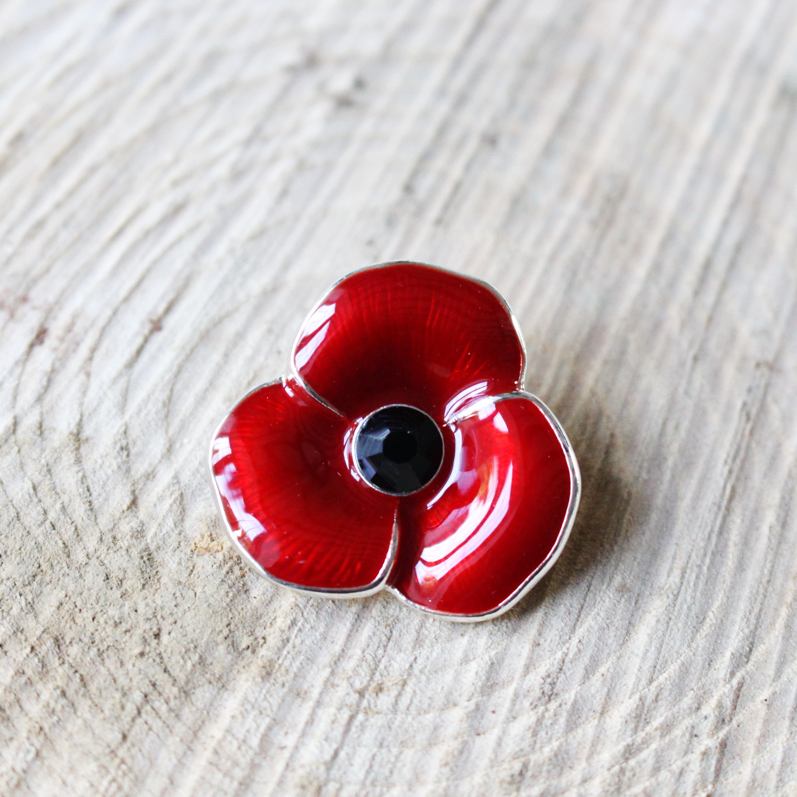 poppy-brooch-silver-plated-alexander-thurlow-ath101