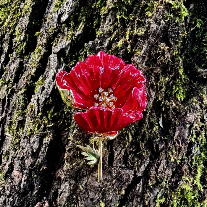 red-poppy-brooch-gold-plated-alexander-thurlow-ath1010-3