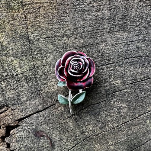 red-rose-flower-broochon-wood-alexander-thurlow-ath996-1